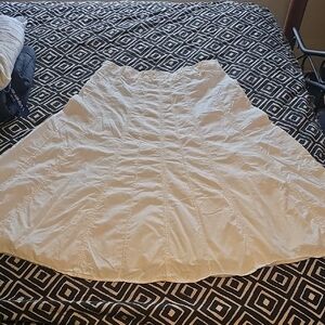 Faded Glory Elegant White A-Line Skirt